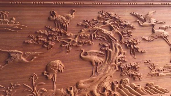 Tranh gỗ thể hiện rất sống động cảnh vật, có tính thẩm mỹ cao
